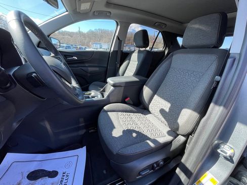 Used 2023 Chevrolet Equinox LT image 12