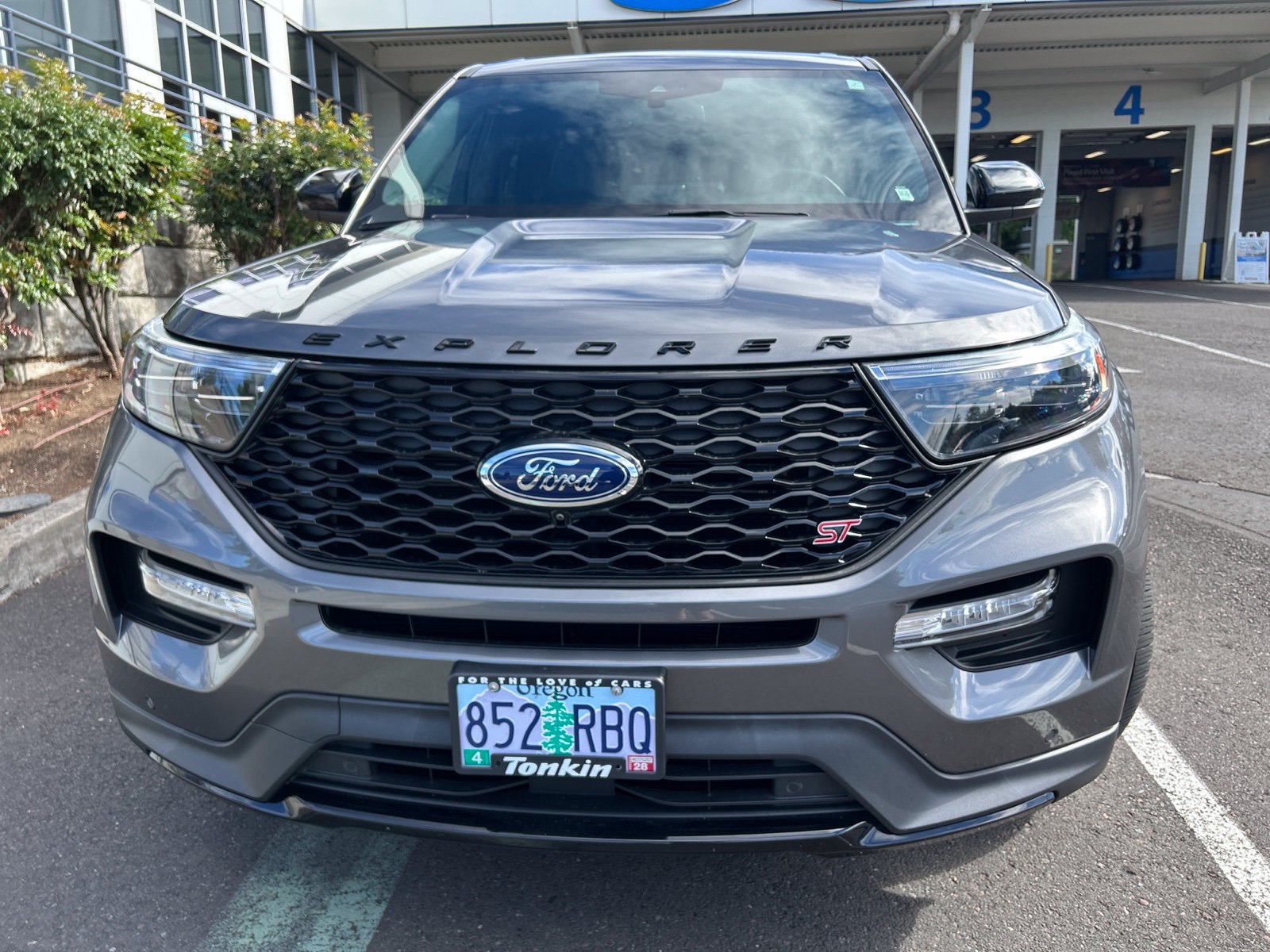 Used 2022 Ford Explorer ST w/ Equipment Group 401A AWD/4WD image 2