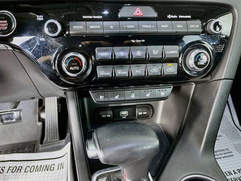 Used 2022 Kia Sportage EX w/ EX Technology Package FWD image 21