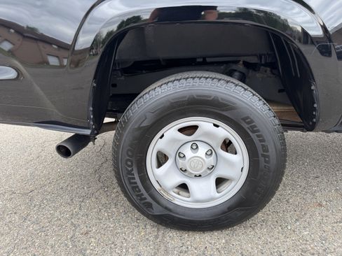 Used 2023 Toyota Tacoma SR AWD/4WD image 10