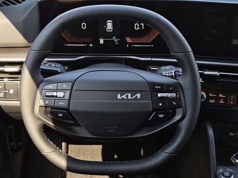 New 2026 Kia Sportage EX AWD/4WD image 18