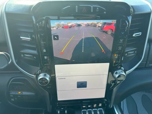 Used 2024 RAM 2500 Big Horn w/ Level 2 Equipment Group image 8