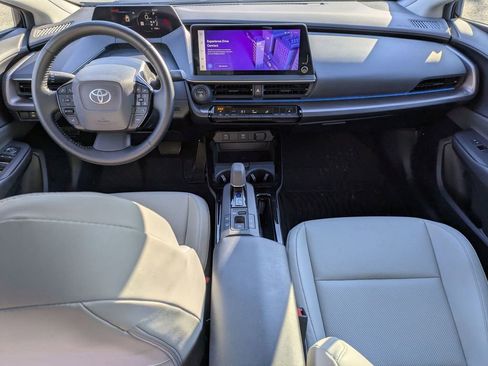 Used 2023 Toyota Prius XLE image 14