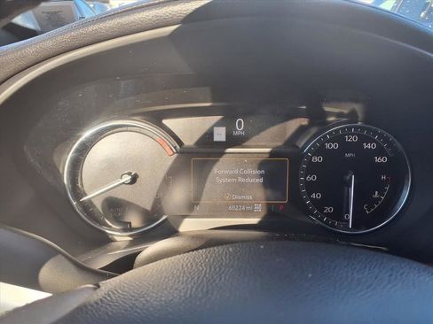 Used 2021 Cadillac XT4 Premium Luxury w/ Cold Weather Package image 14