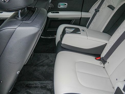 New 2025 Rolls-Royce Ghost Black Badge image 41