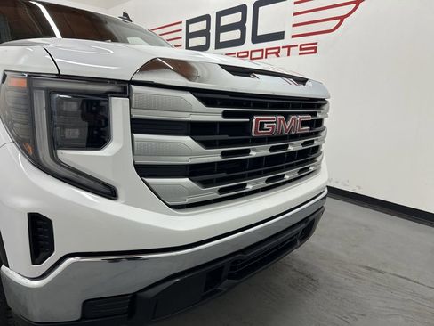 Used 2024 GMC Sierra 1500 SLE image 2