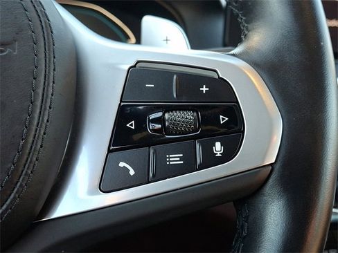 Used 2023 BMW 530e xDrive w/ Premium Package image 23