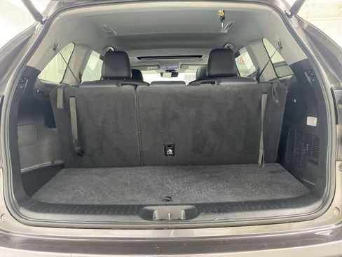 Used 2019 Toyota Highlander XLE FWD image 31