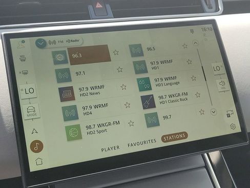 Certified 2025 Land Rover Range Rover Evoque S AWD/4WD image 8