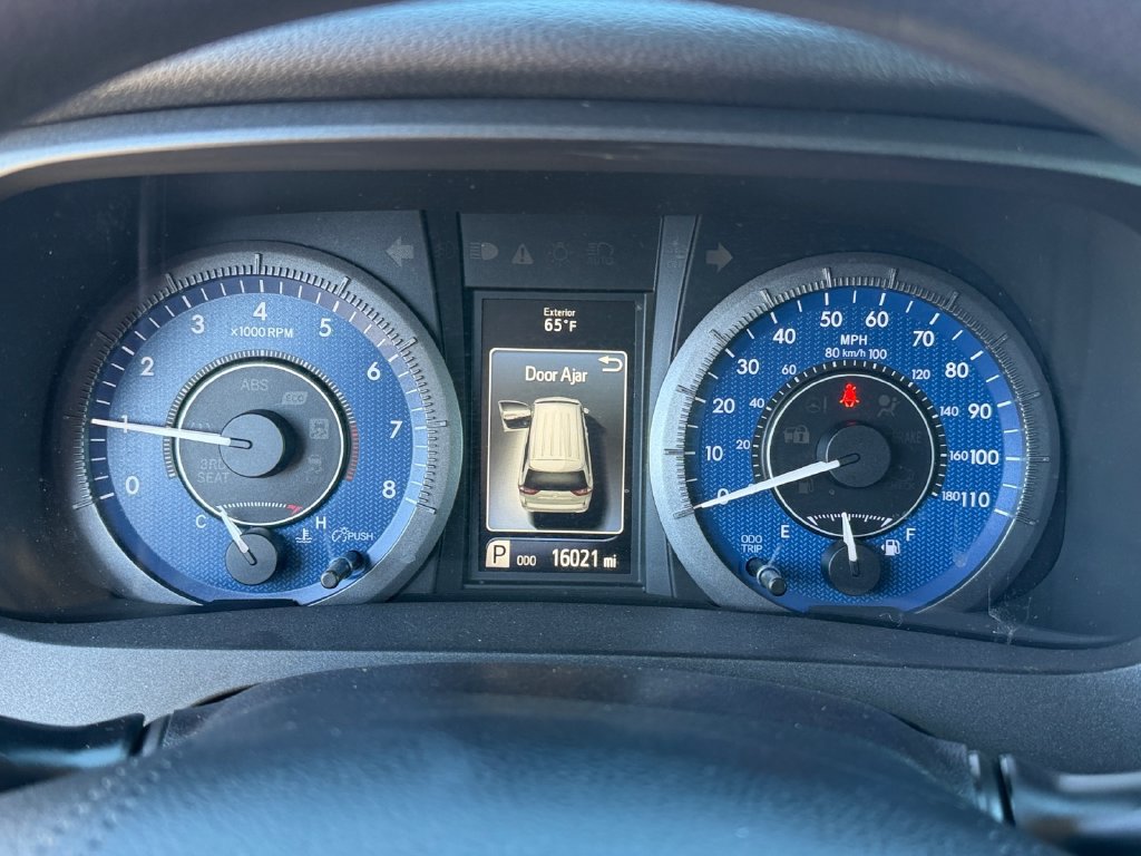 Used 2020 Toyota Sienna LE FWD image 27