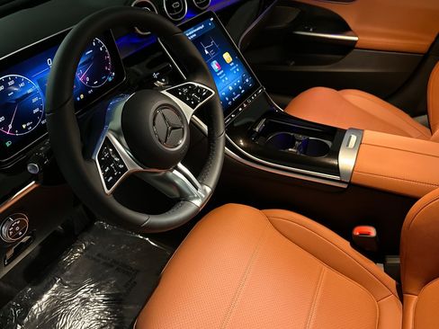 New 2026 Mercedes-Benz C 300 Sedan image 9