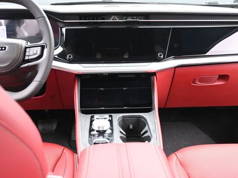 Used 2024 Jeep Wagoneer Launch Edition image 25