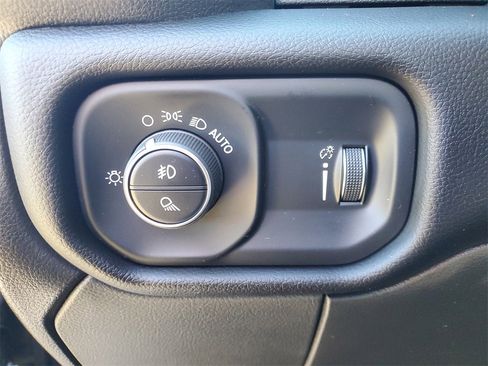 Used 2024 RAM 3500 Big Horn image 12