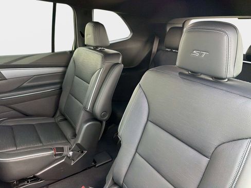 New 2026 Buick Enclave Sport Touring image 12