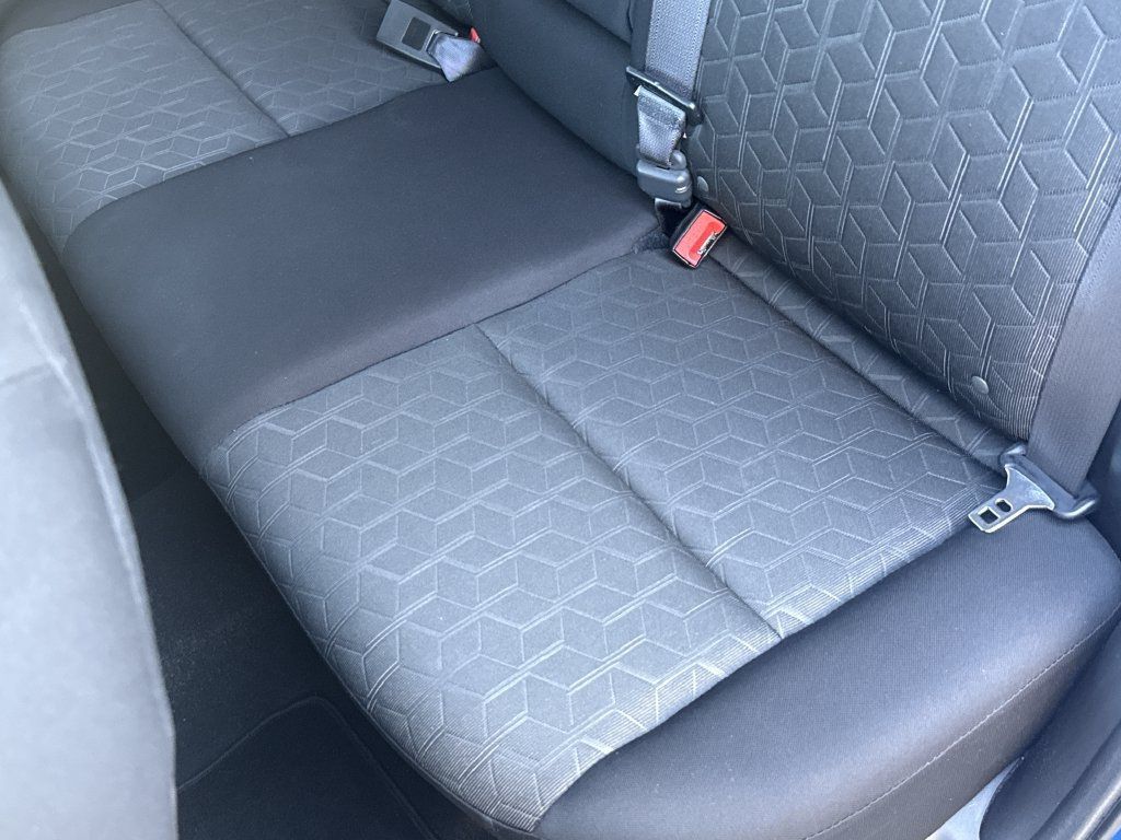 Used 2021 Mitsubishi Outlander Sport ES FWD image 28