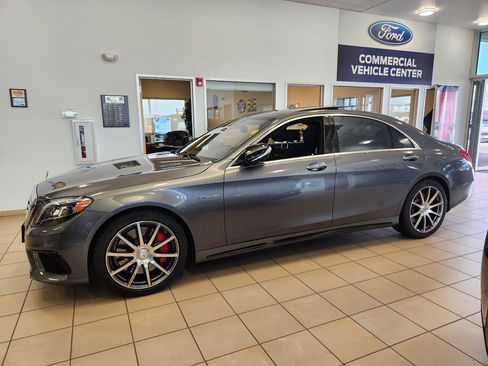 Used 2017 Mercedes-Benz S 63 AMG 4MATIC Sedan image 2
