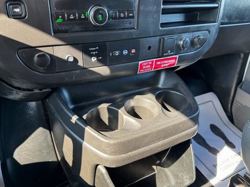 Used 2018 Chevrolet Express 2500 LS w/ Driver Convenience Package RWD image 24