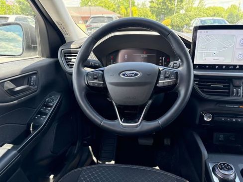 Used 2023 Ford Escape Active w/ Tech Pack #1 AWD/4WD image 13