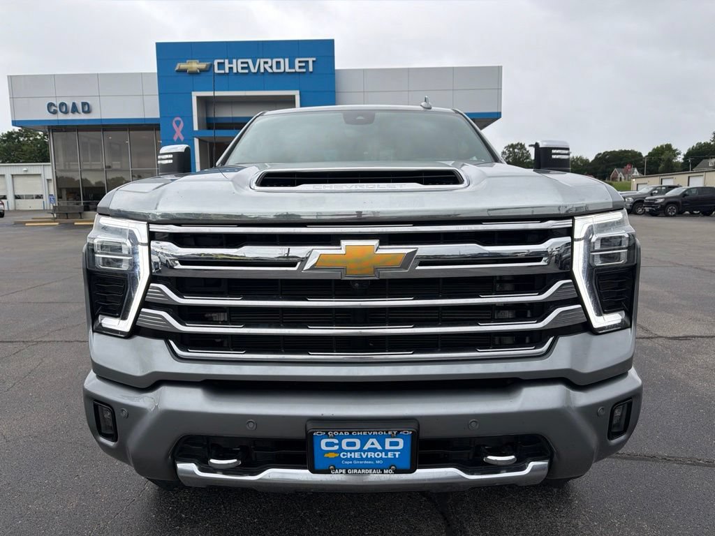 Used 2024 Chevrolet Silverado 3500 High Country w/ High Country Premium Package AWD/4WD image 8