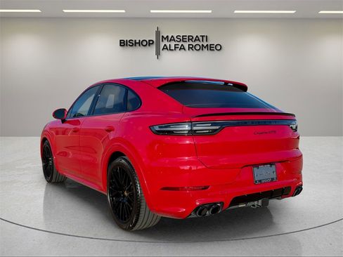 Used 2023 Porsche Cayenne GTS image 5