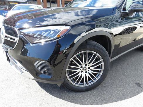 Used 2026 Mercedes-Benz GLC 300 4MATIC image 25