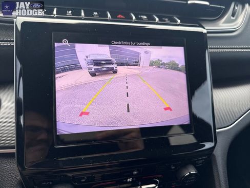 Used 2025 Jeep Grand Cherokee Altitude RWD image 25