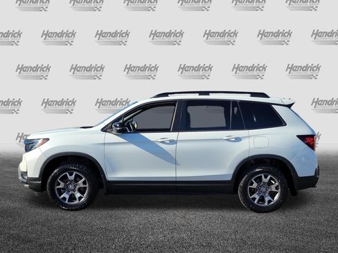 Used 2023 Honda Passport TrailSport image 4