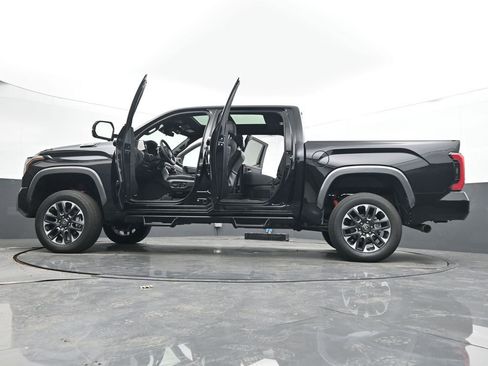 Used 2025 Toyota Tundra Limited image 80