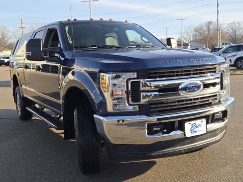Used 2019 Ford F250 XL w/ STX Appearance Package image 4