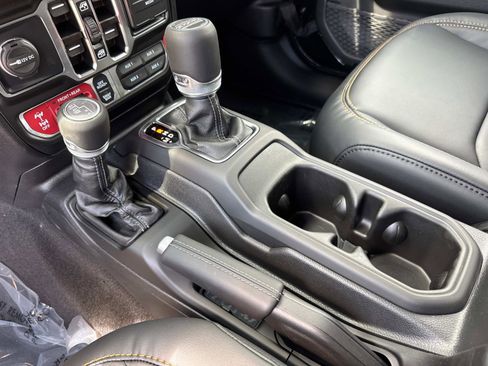 New 2025 Jeep Wrangler Unlimited Rubicon 392 image 34