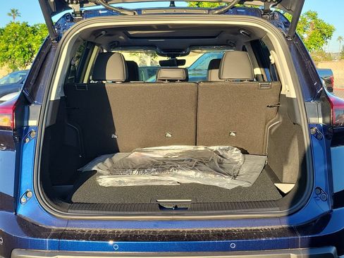 New 2026 Nissan Rogue Dark Armor FWD image 17