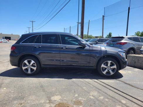Used 2022 Mercedes-Benz GLC 300 4MATIC image 27