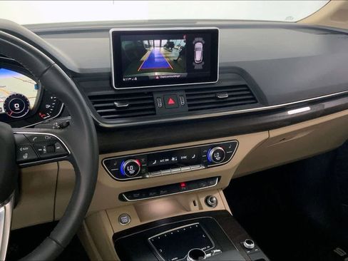 Used 2019 Audi Q5 2.0T Premium Plus w/ Premium Plus Package AWD/4WD image 14