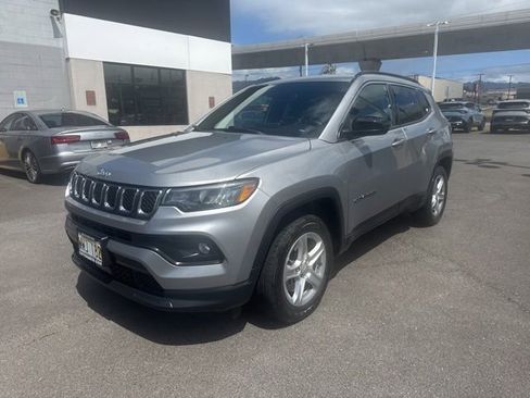 Used 2023 Jeep Compass Latitude AWD/4WD image 20