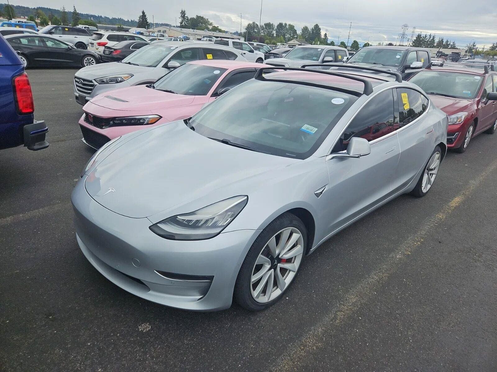 Used 2018 Tesla Model 3 Long Range RWD image 3