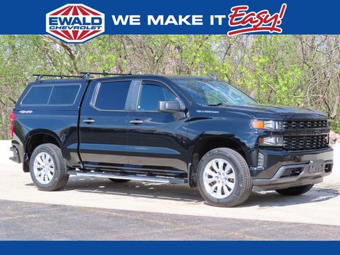 Certified 2020 Chevrolet Silverado 1500 Custom w/ Custom Value Package AWD/4WD image 1