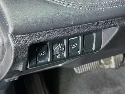 Used 2022 Subaru Outback Limited AWD/4WD image 26