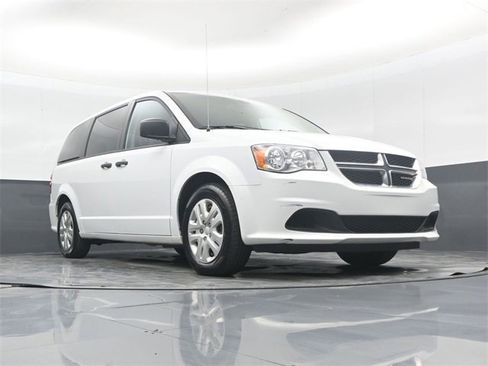 Used 2019 Dodge Grand Caravan SE image 45
