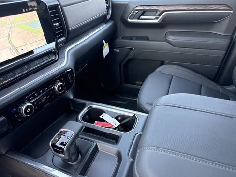 New 2026 GMC Sierra 1500 SLT AWD/4WD image 24