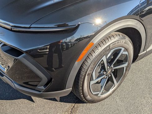 New 2026 Chevrolet Equinox EV LT image 10