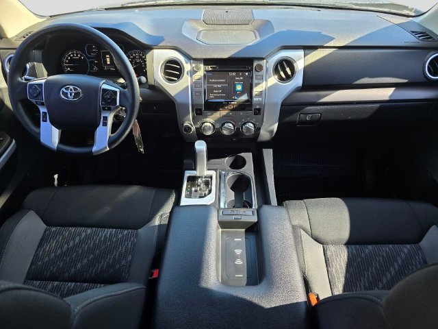 Used 2018 Toyota Tundra SR5 w/ SR5 Upgrade Package AWD/4WD image 16