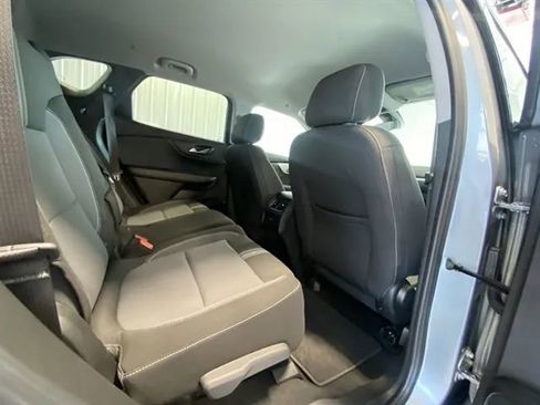 Used 2025 Chevrolet Blazer LT image 22