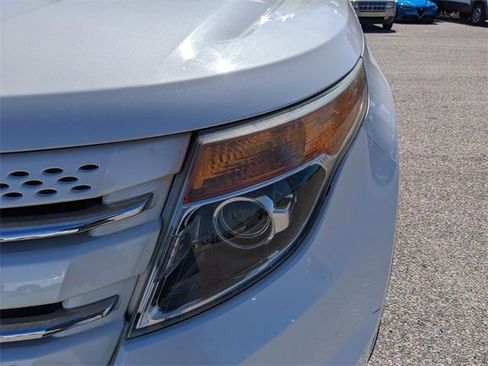 Used 2014 Ford Explorer Limited w/ Equipment Group 302A image 9