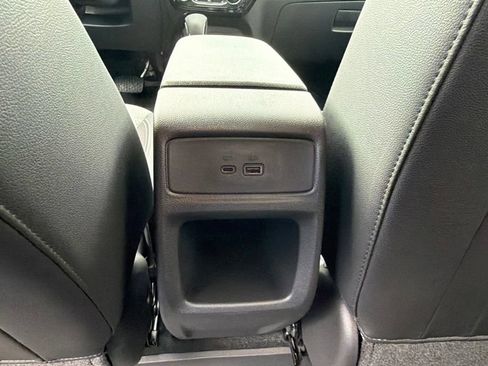 New 2026 Chevrolet Trax LT w/ Midnight Edition FWD image 15
