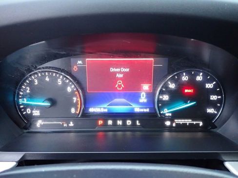 Certified 2022 Ford Explorer XLT w/ Equipment Group 202A image 29