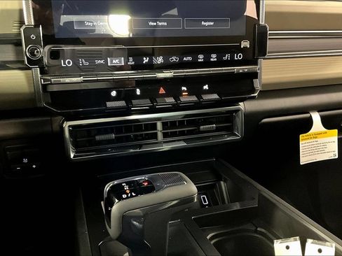 New 2026 GMC Hummer EV SUV AWD/4WD image 7