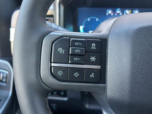 New 2026 Ford F250 Lariat w/ Black Appearance Package image 27