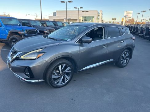Used 2022 Nissan Murano SL image 3