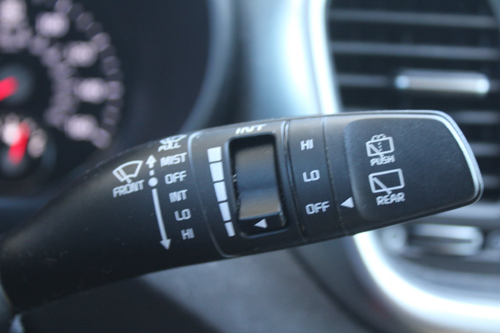 Used 2016 Kia Sorento EX FWD image 31