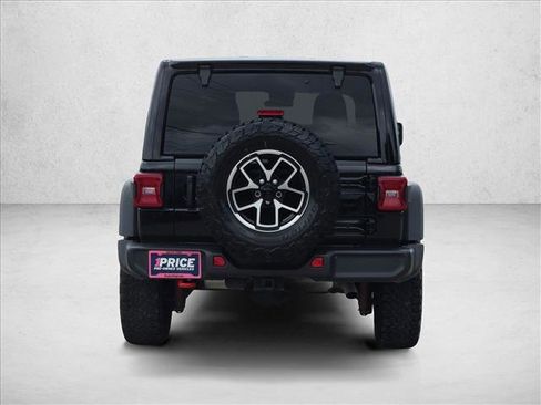 Used 2025 Jeep Wrangler Unlimited Rubicon AWD/4WD image 6